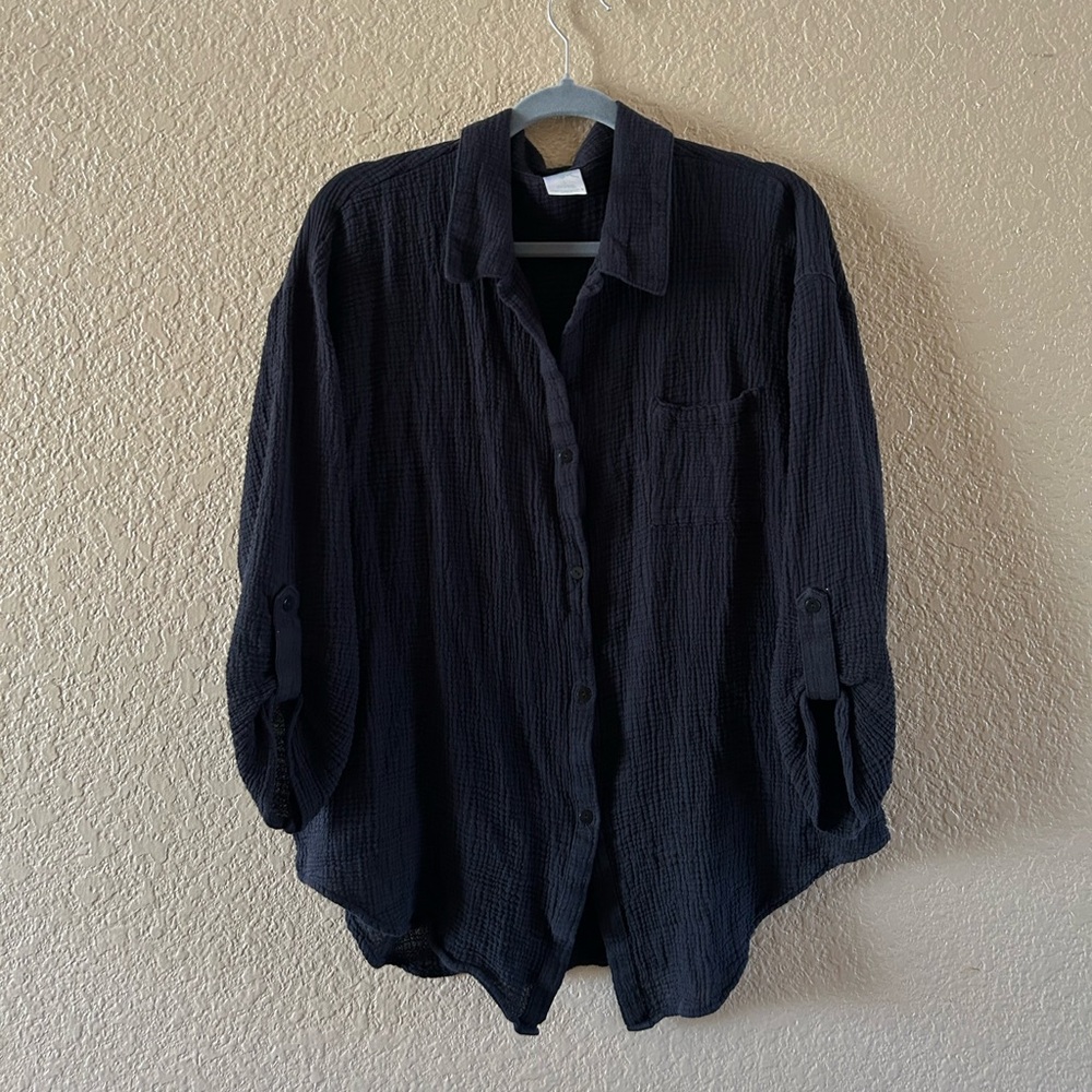Kona Sol Textured Black Top